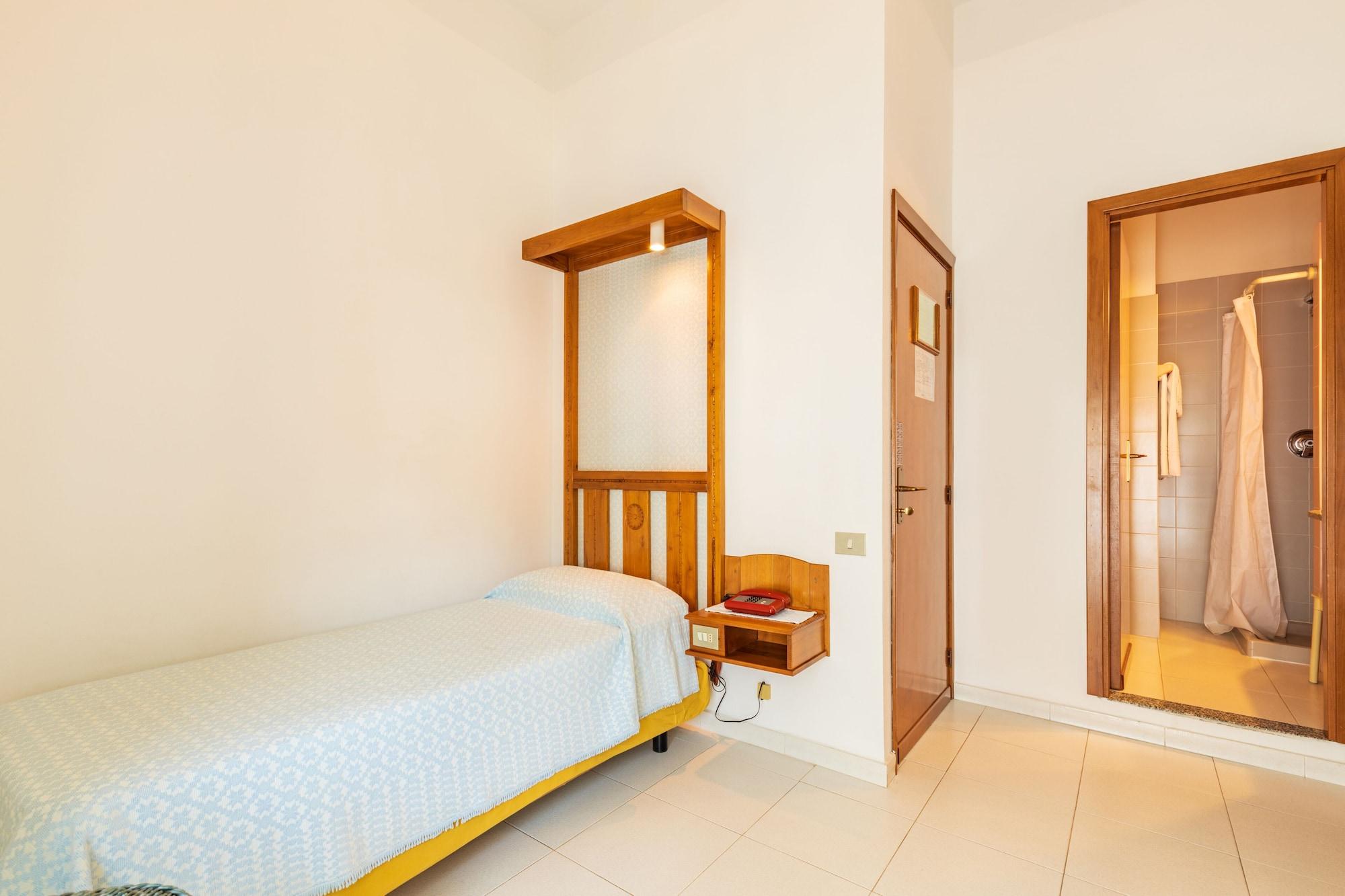 Albergo Miramare Кала-Гононе Экстерьер фото